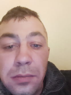 J�nos, 35 �ves t�rskeres� f�rfi, Tiszaeszl�r