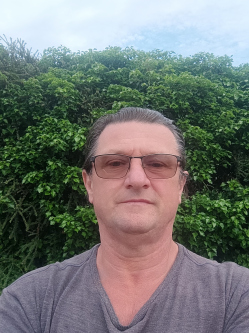 JANCSI, 54 �ves t�rskeres� f�rfi, Karcag
