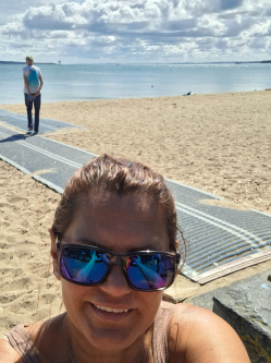 Ildik�, 60 �ves t�rskeres� n�, P�cs