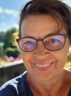 Csilla, 61 �ves t�rskeres� n�, Kaposv�r