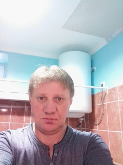Viktor, 47 éves társkereső férfi, Görbeháza