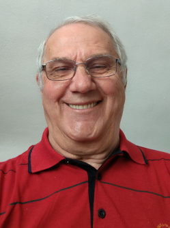 J�nos, 74 �ves t�rskeres� f�rfi, N�dudvar