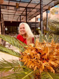 T�nde, 63 �ves t�rskeres� n�, Debrecen
