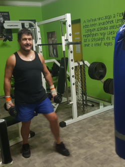 Kriszti�n, 46 �ves t�rskeres� f�rfi, Aggtelek