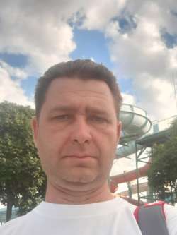 R�bert, 50 �ves t�rskeres� f�rfi, Nagyl�c