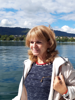 Erzsi, 67 �ves t�rskeres� n�, Szombathely