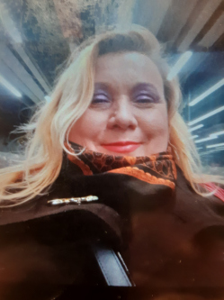 L�via, 49 �ves budakeszi t�rskeres� n�