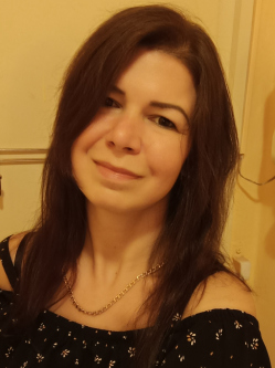 Timi, 34 �ves t�rskeres� n�, Gy�r