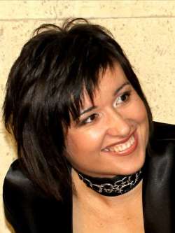 Csilla, 53 �ves t�rskeres� n�, Kassa