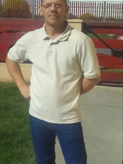 Zoli, 58 �ves t�rskeres� f�rfi, Tiszaeszl�r