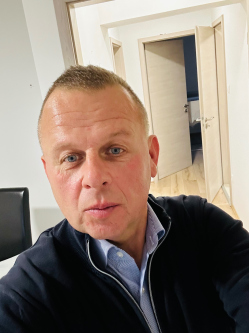 Erik, 56 �ves t�rskeres� f�rfi, Lajosmizse