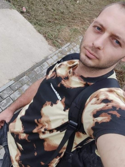 Kristóf, 29 éves társkereső férfi, Nagybajom