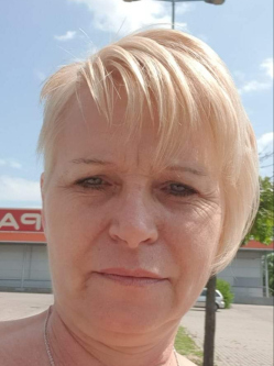 Krisztina, 54 �ves t�rskeres� n�, D�legyh�za