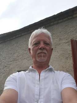 Jozsef, 69 �ves tapolcai t�rskeres� f�rfi