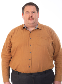 Imre, 36 �ves t�rskeres� f�rfi, K�rnye