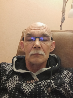 Attila, 61 �ves t�rskeres� f�rfi, Ny�regyh�za