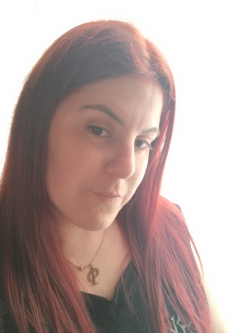 Cintia, 32 �ves t�rskeres� n�, Mosonmagyar�v�r