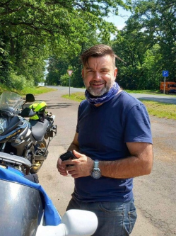 P�l, 52 �ves t�rskeres� f�rfi, Dusnok