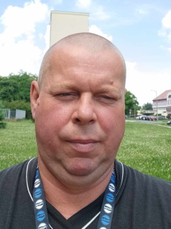 K�roly, 52 �ves t�rskeres� f�rfi, Eger