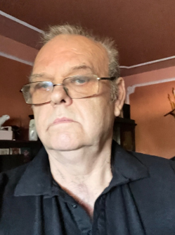 J�nos, 65 �ves t�rskeres� f�rfi, Kecskem�t