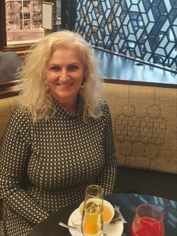 Erika, 64 �ves t�rskeres� n�, Lajosmizse
