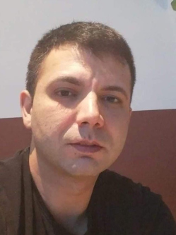 J�nos, 41 �ves t�rskeres� f�rfi, B�k�s