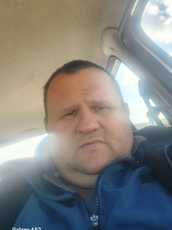Zsigmond, 47 �ves d�vav�nyai t�rskeres� f�rfi