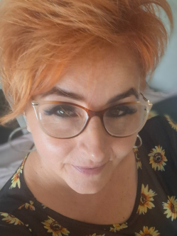 Krisztina, 58 �ves t�rskeres� n�, Budapest