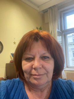 Andrea, 56 �ves t�rskeres� n�, T�k�l