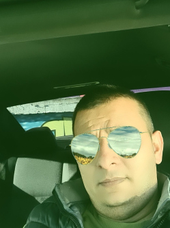 Joci, 37 �ves t�rskeres� f�rfi, Balatonf�red