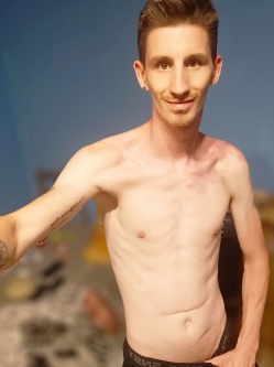 Peter, 31 �ves t�rskeres� f�rfi, Segesd