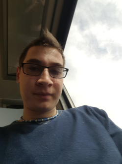 Norbert, 32 �ves t�rskeres� f�rfi, Egyh�zasfalu