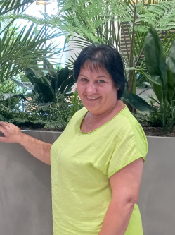 Ilona, 60 �ves t�rskeres� n�, Pusztaszabolcs