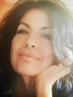 Ildik�, 60 �ves t�rskeres� n�, Szombathely