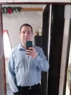 Roland, 30 �ves t�rskeres� f�rfi, Szigliget