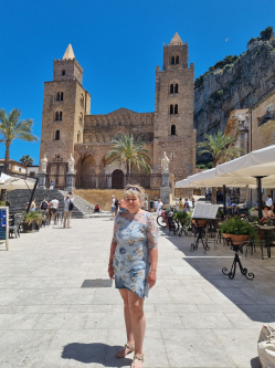 Zs�ka, 58 �ves t�rskeres� n�, �rd