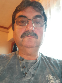 Gy�rgy, 61 �ves t�rskeres� f�rfi, Kisk�r�s
