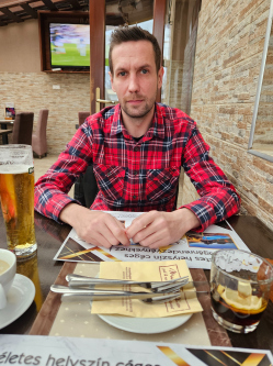 Zsolt, 38 éves társkereső férfi, Ajak