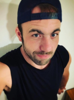 Tivadar, 40 �ves t�rskeres� f�rfi, Szeged