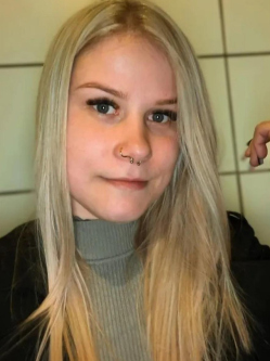T�nde, 18 �ves t�rskeres� n�, Eger