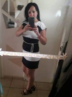 Noemi, 46 �ves t�rskeres� n�, Budapest