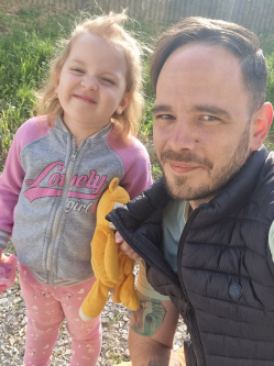 P�ter, 36 �ves mez�k�vesdi t�rskeres� f�rfi