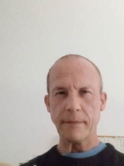 Andr�s, 55 �ves t�rskeres� f�rfi, Szentes