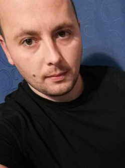 P�ter, 34 �ves t�rskeres� f�rfi, Tatab�nya