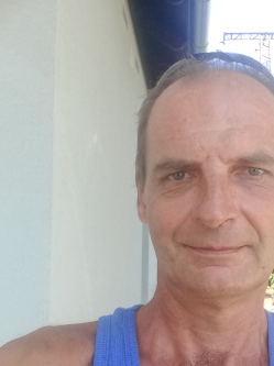 �rp�d, 56 �ves t�rskeres� f�rfi, Csongr�d