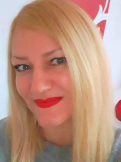 R�ka, 49 �ves t�rskeres� n�, Debrecen