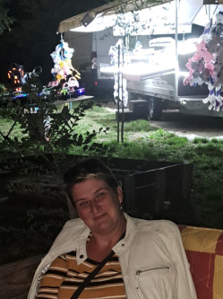 No�mi, 43 �ves t�rskeres� n�, Sopron
