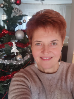 �gi, 57 �ves t�rskeres� n�, Szentes