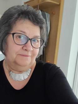 Erika, 65 �ves t�rskeres� n�, Aggtelek