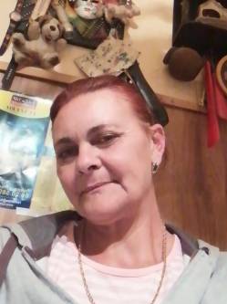 Gabo, 49 �ves t�rskeres� n�, Pusztahencse